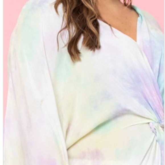 🦃BLACK FRIDAY SALE🦃 Knot Your Baby Plus Size Tie Dye Knot Top - Picture 4 of 4